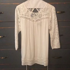 Maternity long sleeve blouse.